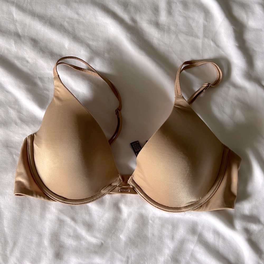 Victoria Secret • Tan Bra size 32D